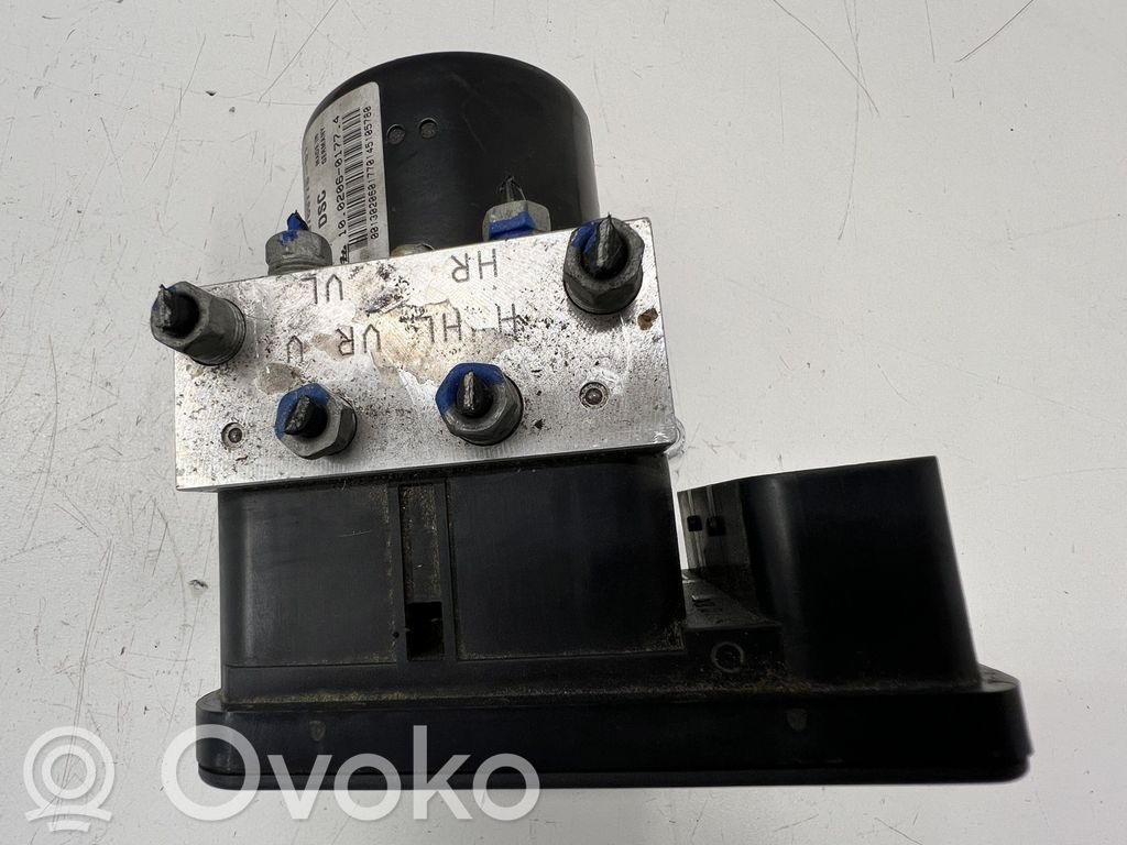 ABS Steuergerät   6769778
