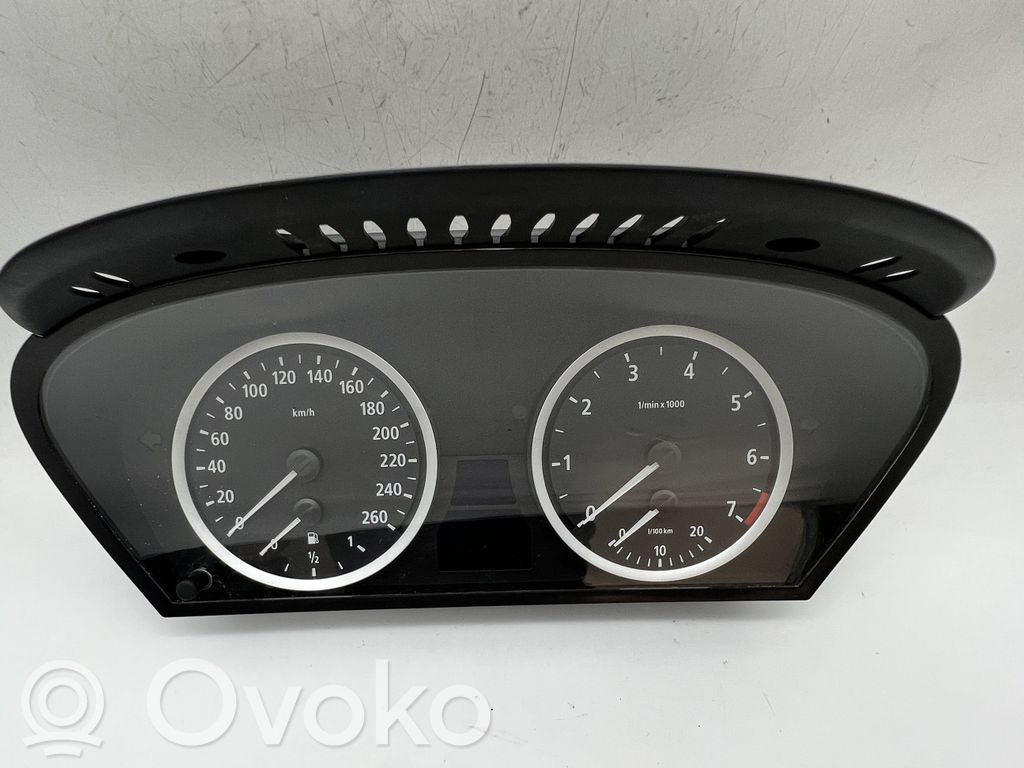 BMW 5 E60 E61 Vitezometru (grup de instrumente) 