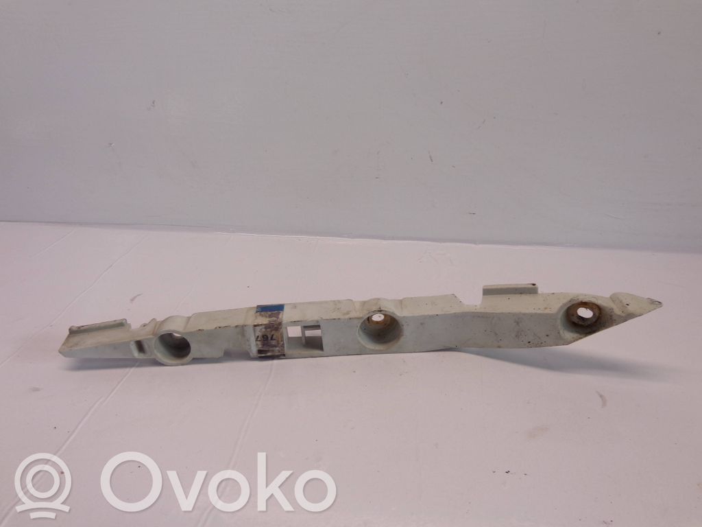 Ford C-MAX I Front bumper mounting bracket 