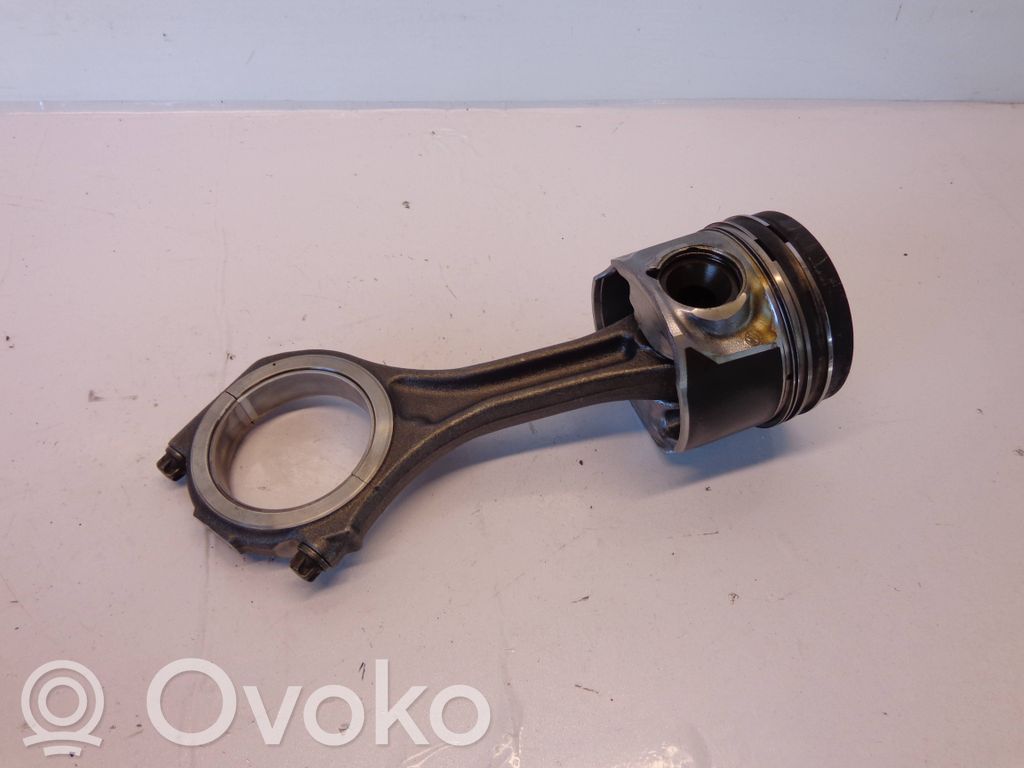 Piston with connecting rod   059AA