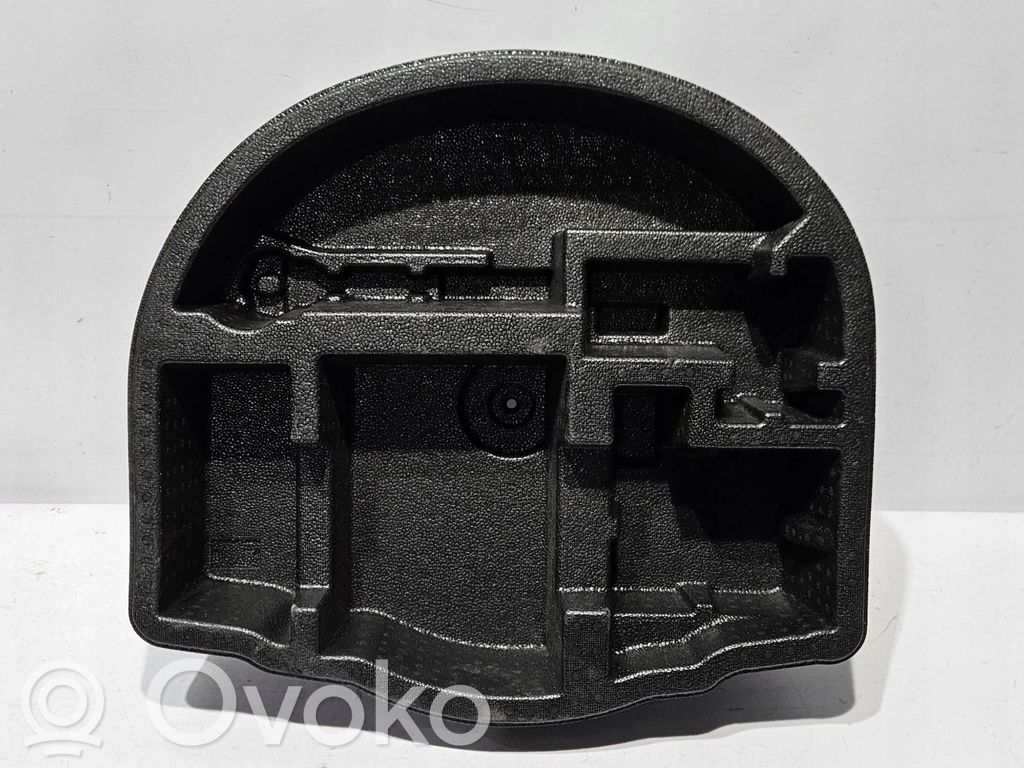 Toyota Yaris Cross Śruba koła zapasowego 