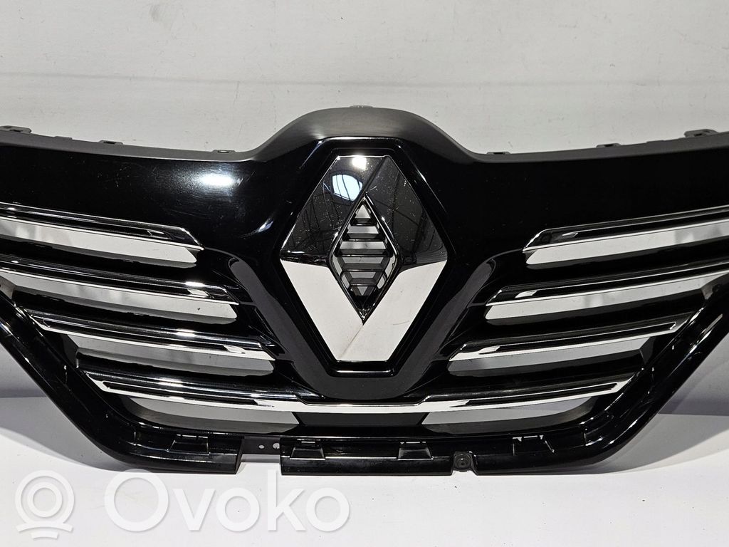 Renault Espace V (RFC) Etupuskurin ylempi jäähdytinsäleikkö 