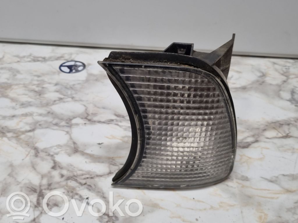 Front indicator light   969798,183270B