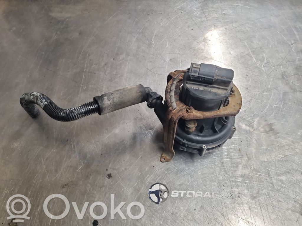 BMW 5 E39 Toissijainen ilmapumppu 