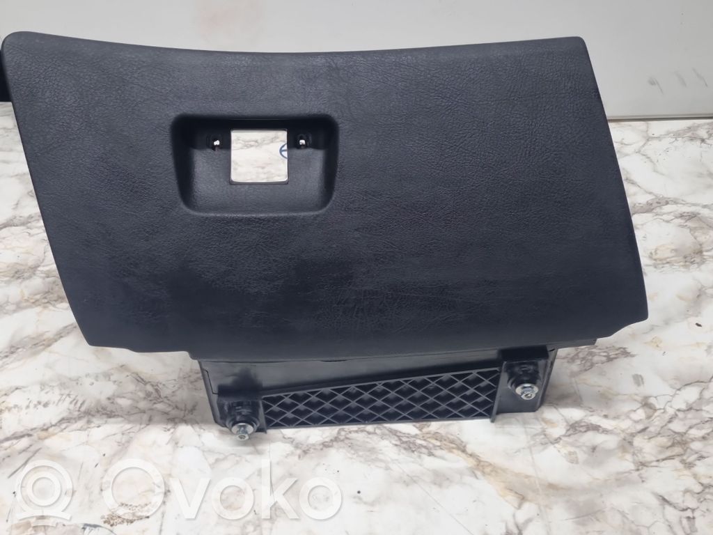 BMW 5 E39 Glove box lid/cover 