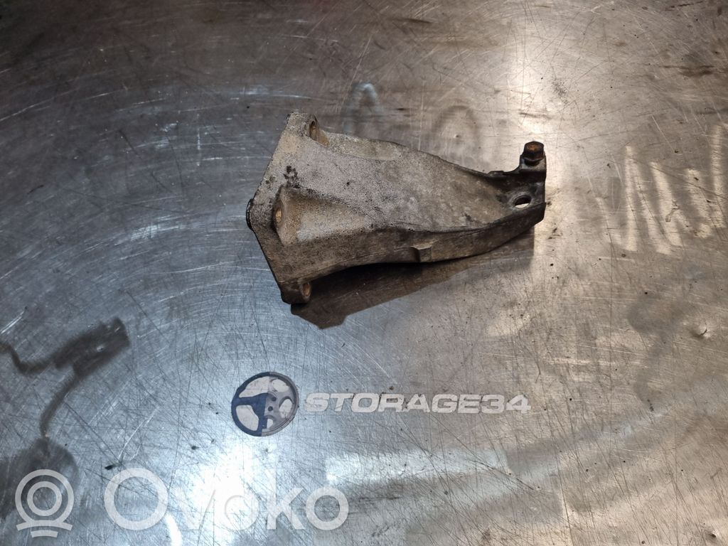Engine mounting bracket   1141866,11811141866