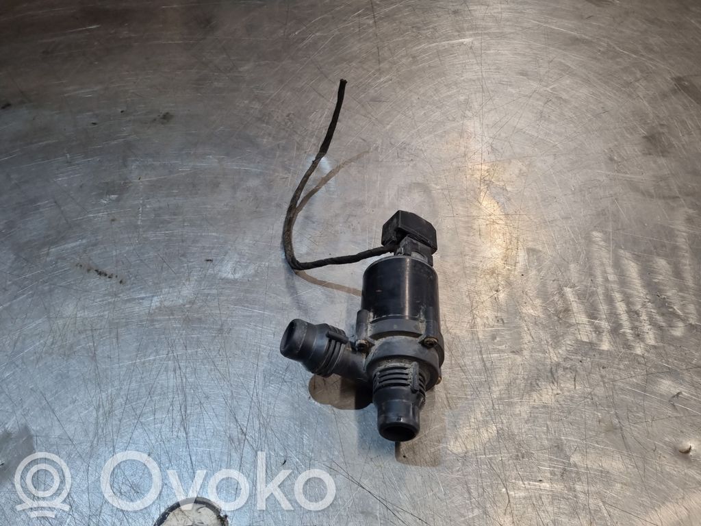 BMW 5 E39 Pompe à eau de liquide de refroidissement 