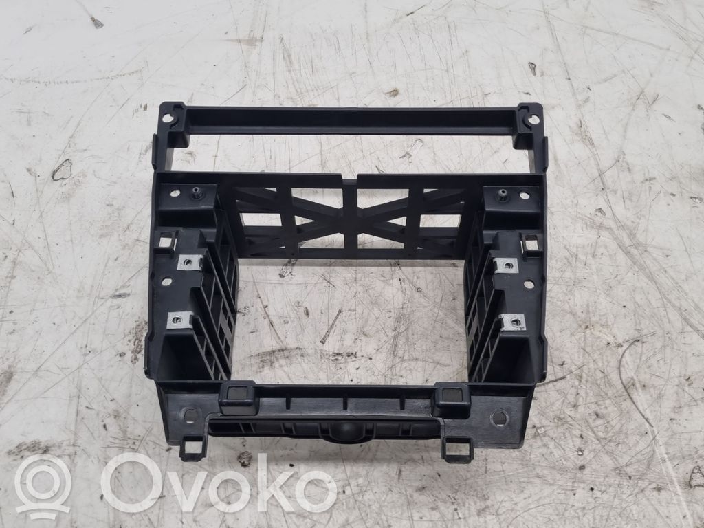BMW 5 E60 E61 Radio/GPS head unit trim 