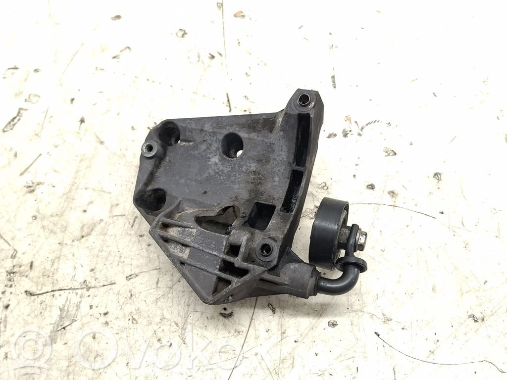 BMW 5 E60 E61 Support de compresseur de clim 