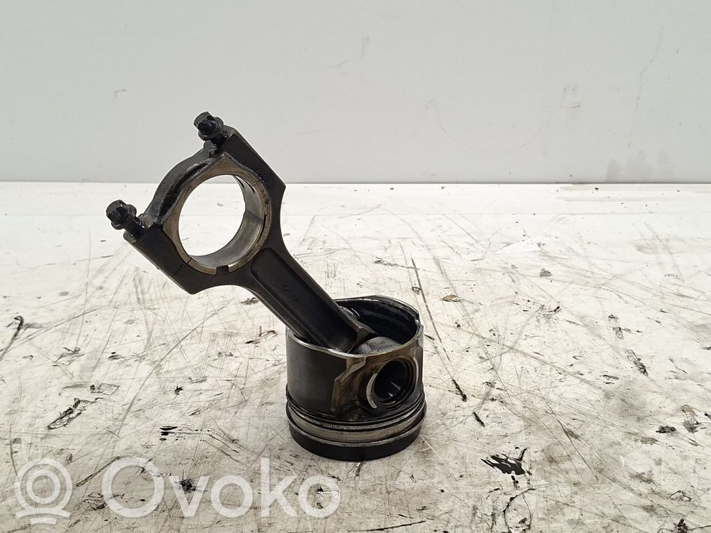 BMW 5 E60 E61 Piston avec bielle 