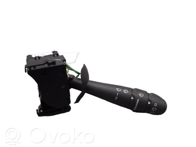 Renault Twingo III Wiper control stalk 