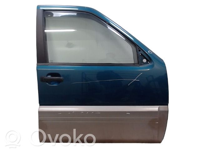 Nissan Terrano Puerta delantera 