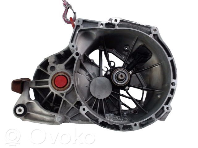 5 Gang Schaltgetriebe   6M5R7002YC