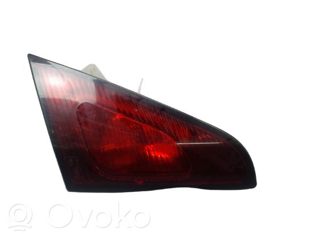 Mitsubishi Colt Takaluukun takavalot 