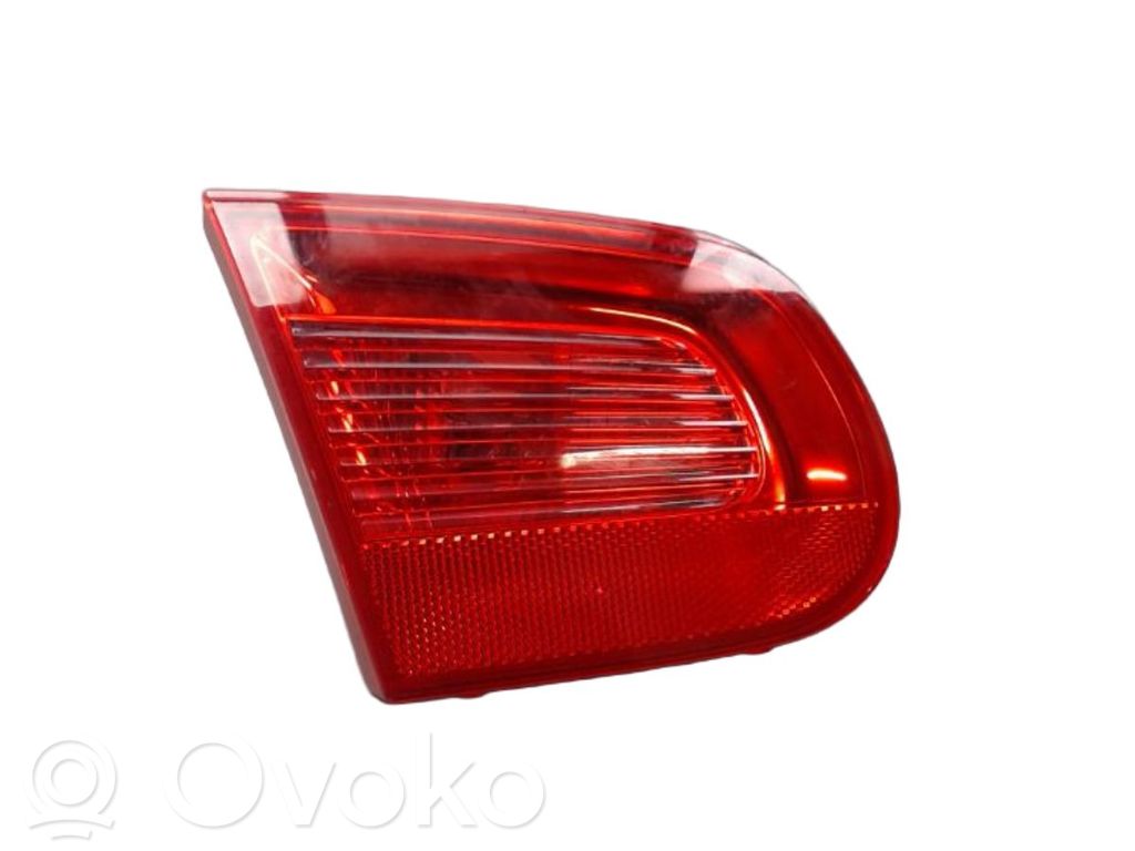 Volkswagen Eos Lampă spate în capacul portbagajului 