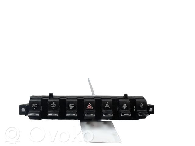 Peugeot 3008 I Hazard light switch 