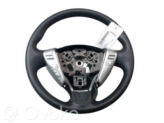 Nissan Note (E12) Ohjauspyörä 