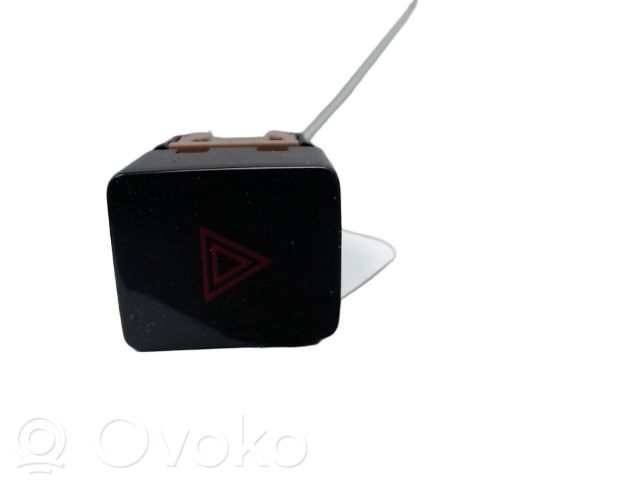 Nissan Note (E12) Hazard light switch 