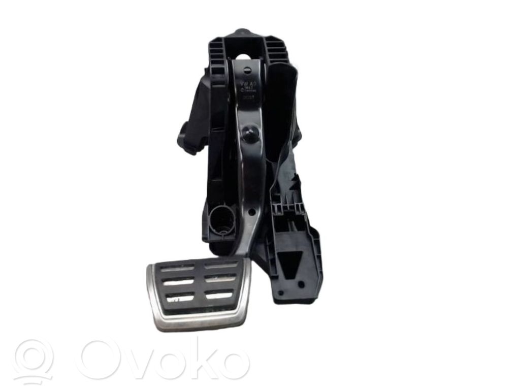 Volkswagen Golf VIII Pedale del freno