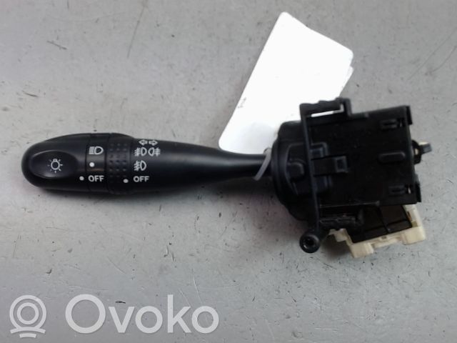 Toyota Yaris Comutator lumini 