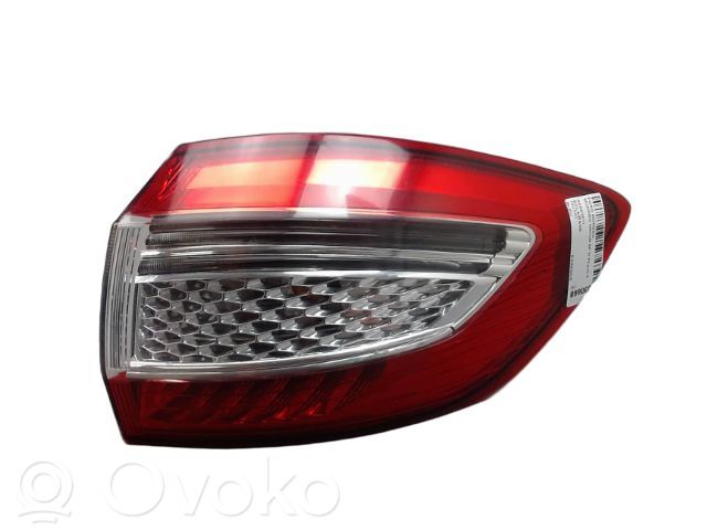 Ford Mondeo MK IV Rückleuchte Heckleuchte 