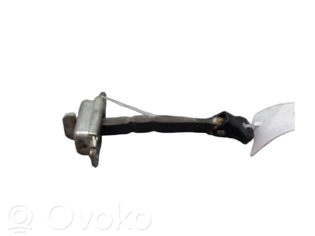 Toyota Auris E180 Etuoven pidätin 