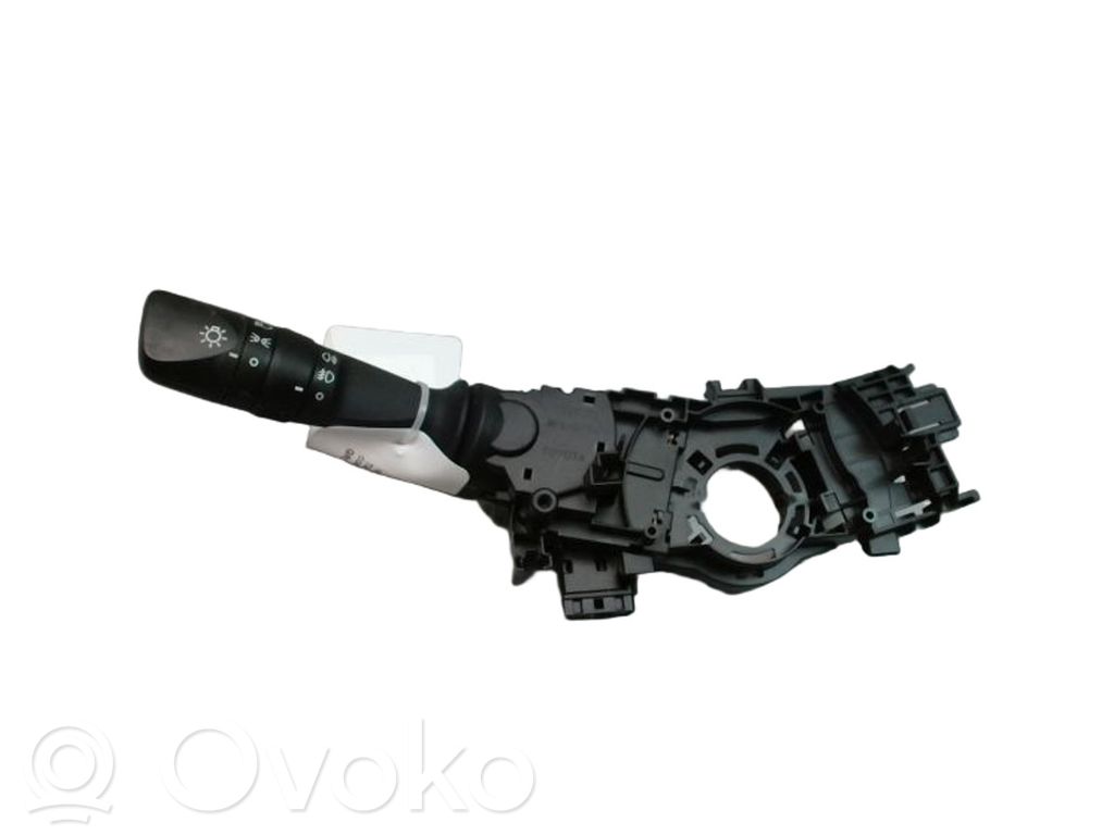 Toyota Auris E180 Interruptor de luz 
