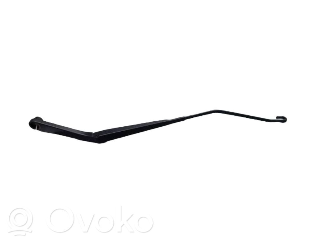 Nissan Juke I F15 Ramię wycieraczki szyby przedniej / czołowej 