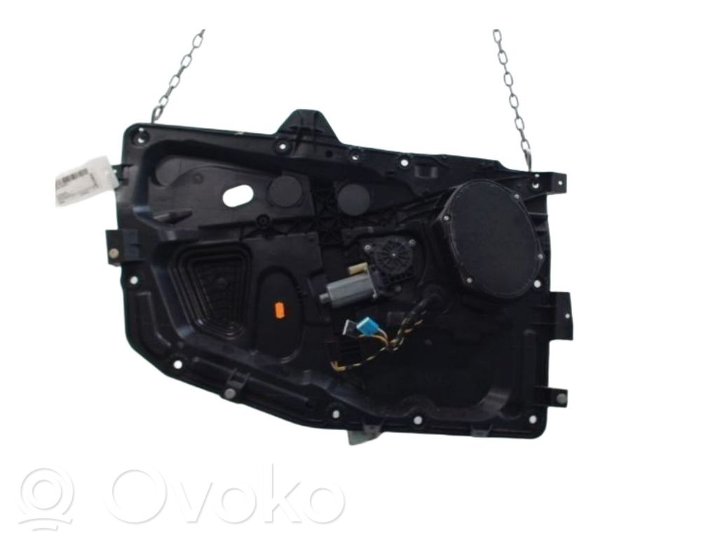 Ford Fiesta Macara ușă față cu motor 