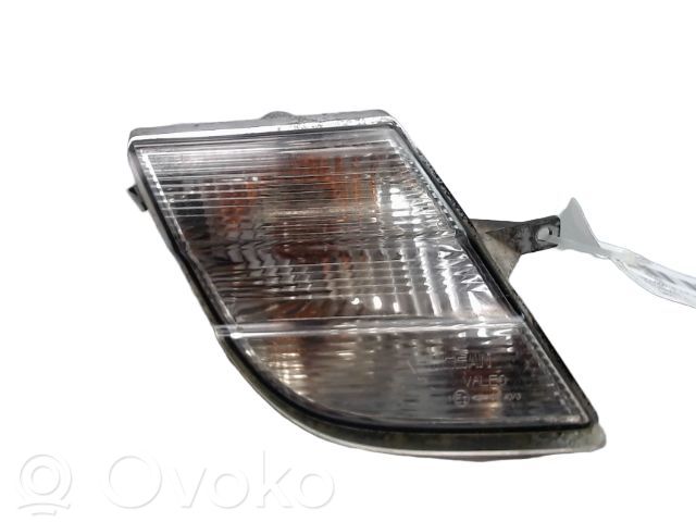 Nissan Micra C+C Indicatore di direzione anteriore 