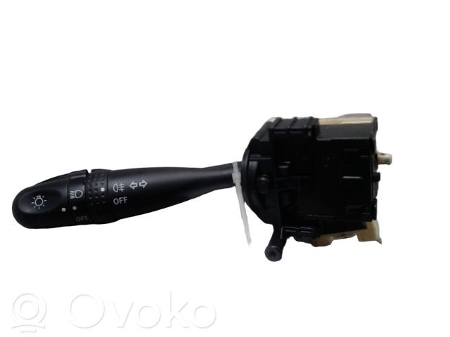 Suzuki Alto Przełącznik świateł 