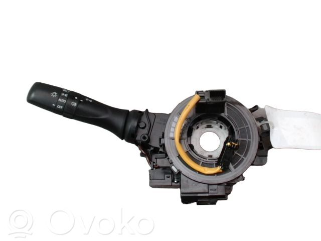 Suzuki Swift III Light switch 