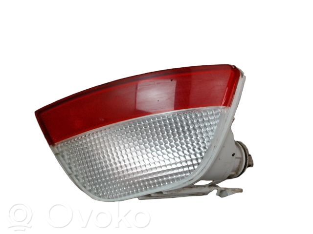 Luz del parachoques trasero   1419081,1063805,1063885,1067264,1069265,1113567,1124435,1124570,1138142,1138145,1198172,1214226,1370129,1370144,1386531,1386532,1415292,1415293,1416559,1419080,1419081,1420450,1858930,190305012,190305052,1M5113A603CA,1M5113A603CB,1M5113A603CC,1M5115511AA,1M5115511AB,1M5115511AC,354062011,354063021,42481560,4311305RLDUE,5M5115511AA,718121201121,718121201771,718121202040,LL204L,LL204R,XS4X13A603AC,XS4X13A603AD,XS4X15511AC,XS4X15511AD,YS4X13A603AB,YS4X13A603AC,YS4X15511AC,YS4X15511AD