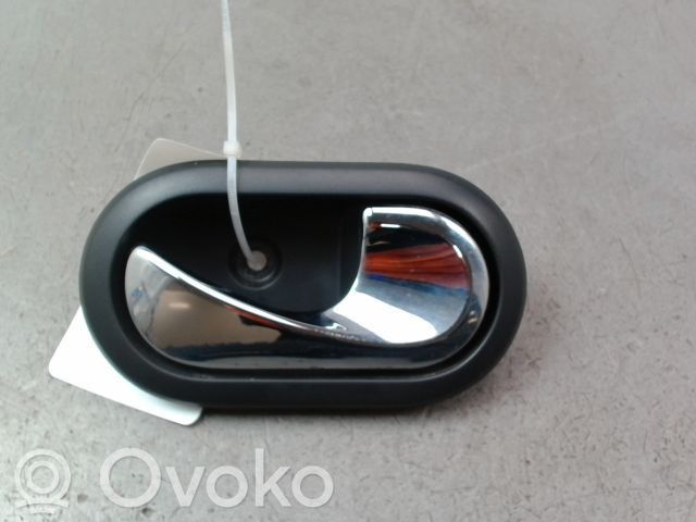 Dacia Lodgy Manecilla interna puerta delantera 