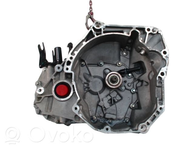 Nissan Micra C+C Manualna 5-biegowa skrzynia biegów 