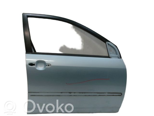 Toyota Corolla E120 E130 Puerta delantera 
