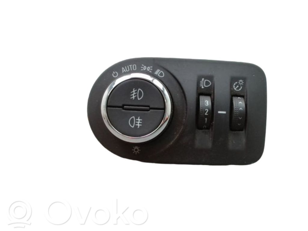 Opel Zafira C Comutator lumini