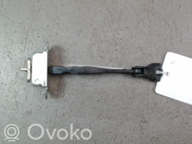 Nissan Pulsar Etuoven pidätin