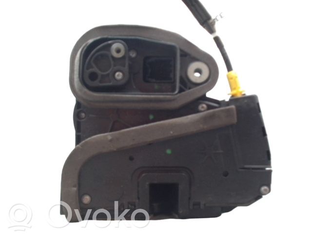 Opel Astra K Etuoven lukko 