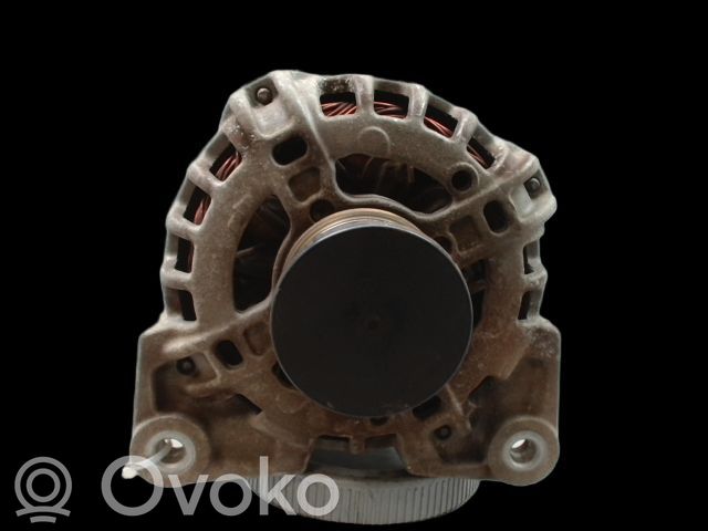 Renault Clio IV Alternator 