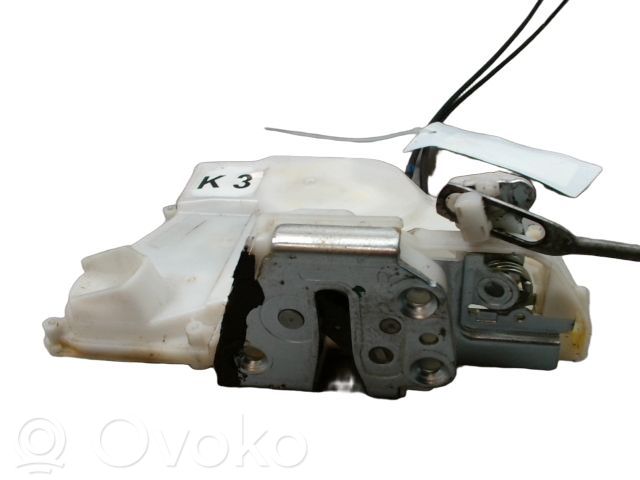 Suzuki Swift I Etuoven lukko 