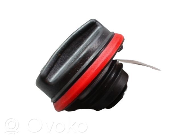 Opel Astra J Fuel tank filler cap 
