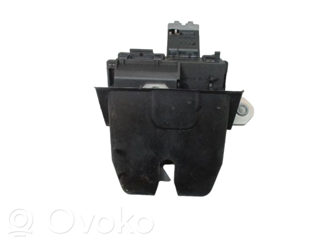 Ford Kuga I Loading door lock