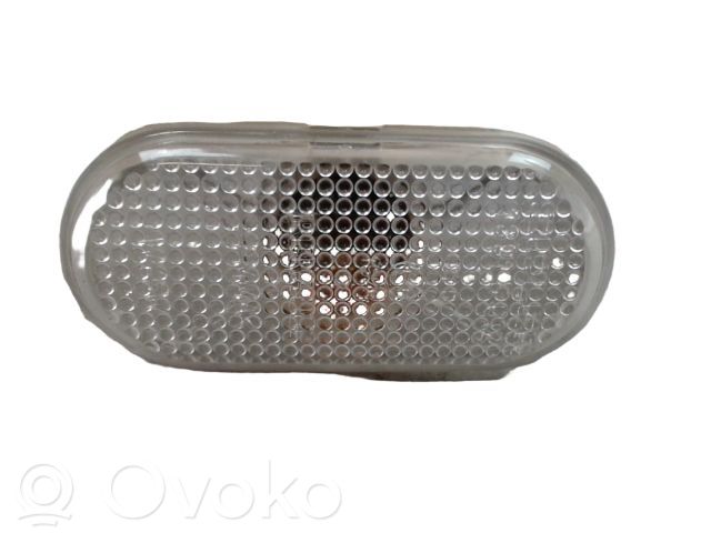 Renault Twingo II Etupuskurin suuntavilkku