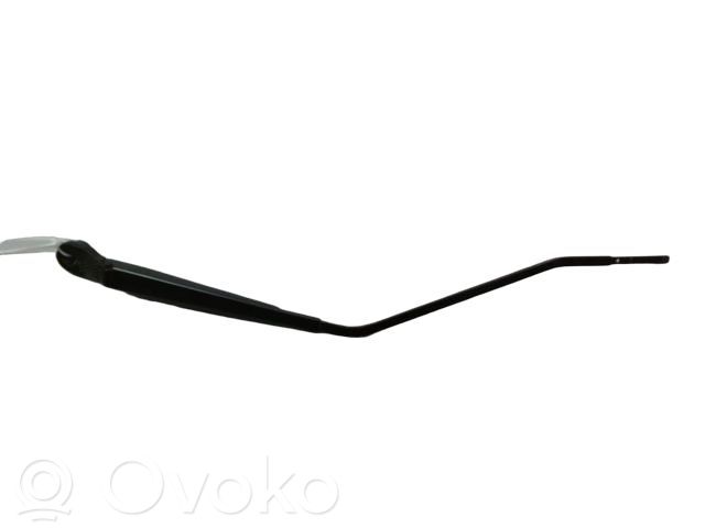 Peugeot 107 Front wiper blade arm 
