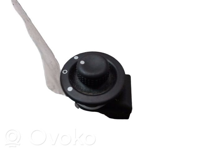 Renault Modus Przycisk regulacji lusterek bocznych 