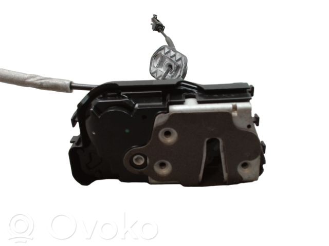 Ford Focus Takaoven lukko 