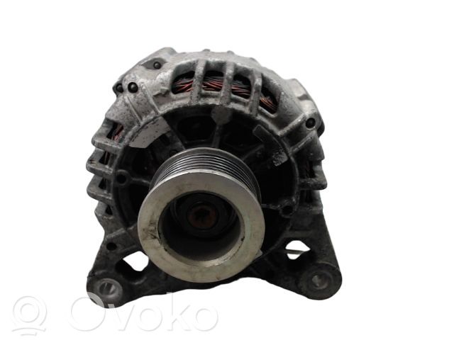 Renault Twingo III Generator/alternator 