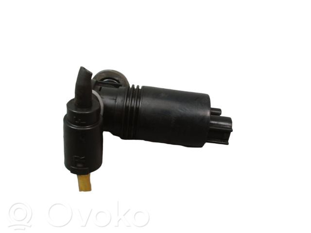 Nissan Juke I F15 Windscreen/windshield washer pump 