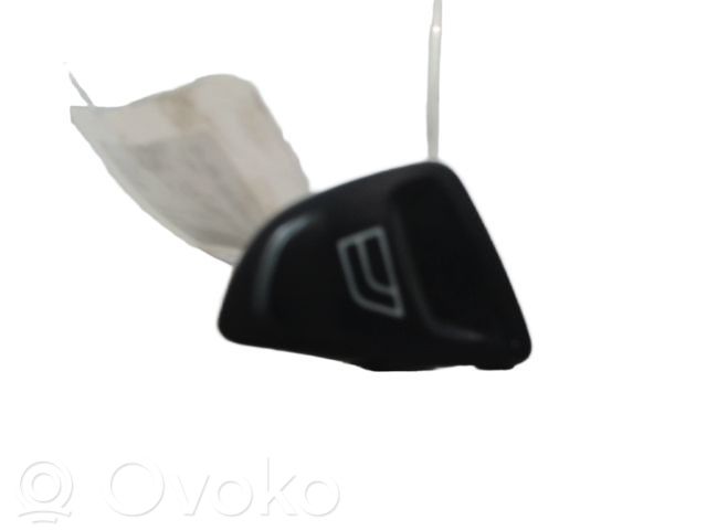 Electric window control switch   1571422,10571453,10571454,121373,1571421,1571422,1571453,1571454,163394,279932,349575,349576,571421,571422,571453,571454